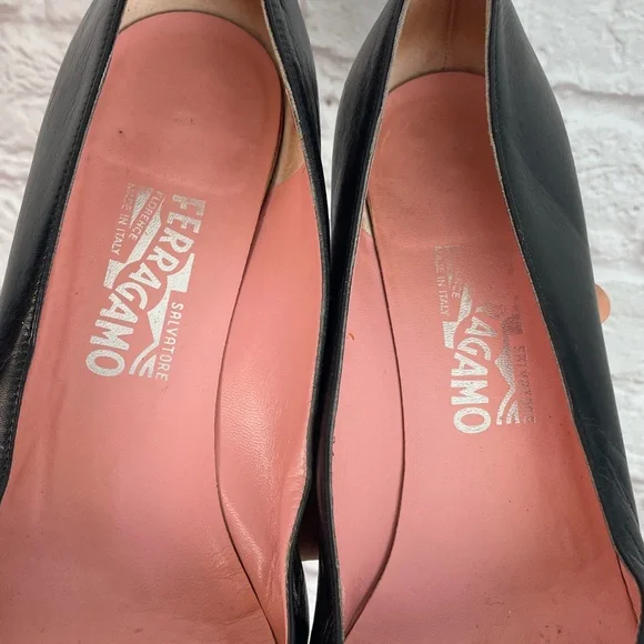 Salvatore Ferragamo Black Leather Logo Kitten Career Style Heels Size 10 - Picture 3 of 13